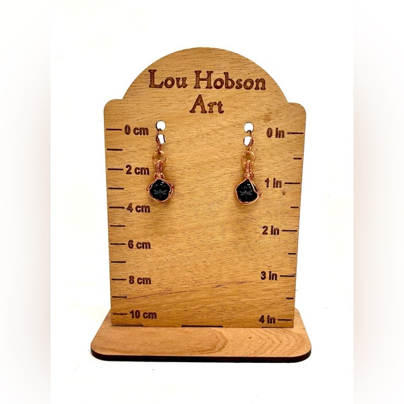 HAND CRAFTED Dragonfly Engraved Black Onyx Wire Wrapped Copper Dangle Earrings - Picture 9 of 10